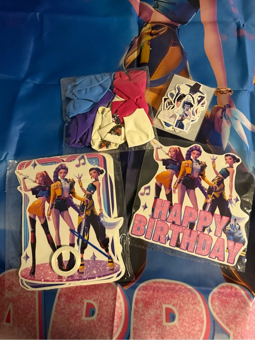 K-pop themed birthday cake, cupcake toppers banner backdrop balloons